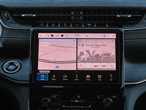 New 2025 Jeep Grand Cherokee Limited image 26