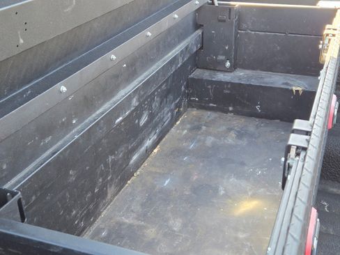 Used 2021 Chevrolet Colorado LT w/ LT Convenience Package image 15