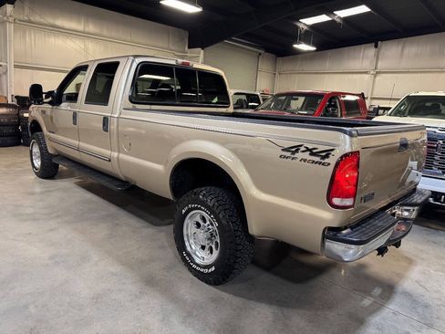 Used 2000 Ford F350 Lariat AWD/4WD image 2