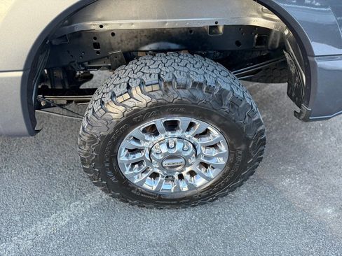 Used 2020 Ford F250 XLT w/ XLT Premium Package image 12