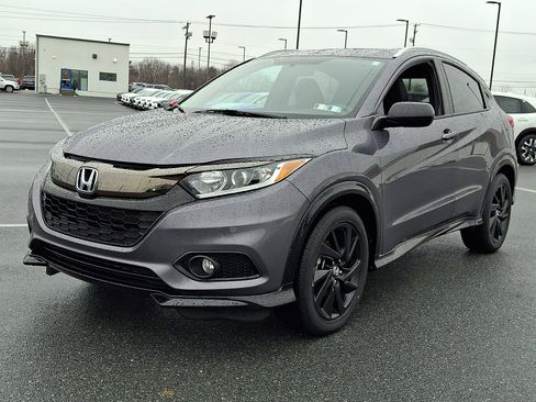 Certified 2022 Honda HR-V Sport image 3