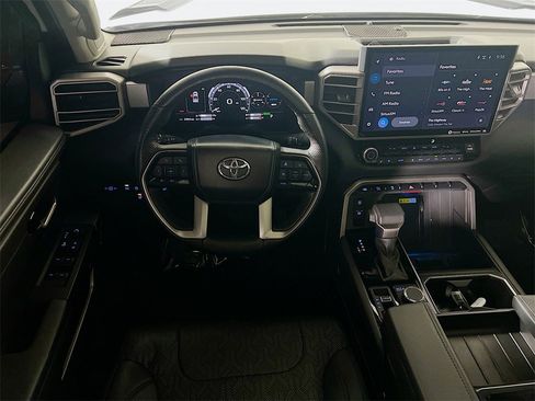 Used 2024 Toyota Tundra Limited image 20