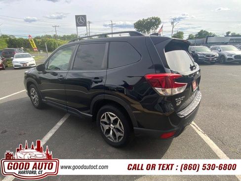 Used 2019 Subaru Forester Premium AWD/4WD image 19