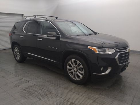 Used 2018 Chevrolet Traverse Premier w/ Driver Confidence II Package FWD image 11