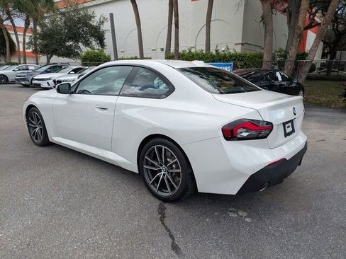 Used 2024 BMW 230i Coupe w/ Convenience Package image 5