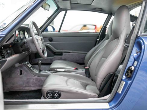Used 1997 Porsche 911 Carrera RWD image 37