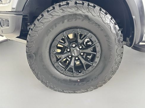 Used 2023 Ford F150 Raptor w/ Equipment Group 802A Raptor R AWD/4WD image 9