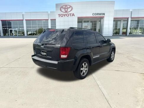 Used 2010 Jeep Grand Cherokee Laredo AWD/4WD image 3