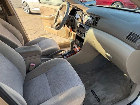 Used 2006 Toyota Corolla LE image 18