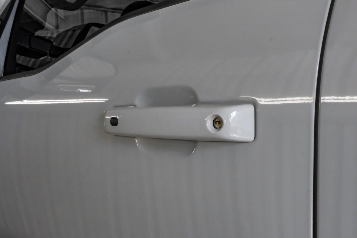 Used 2025 Ford F250 Lariat AWD/4WD image 42