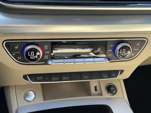 Used 2024 Audi Q5 2.0T Premium Plus image 30