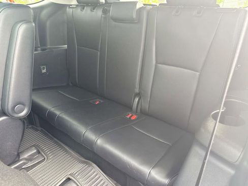 Used 2024 Toyota Highlander Platinum FWD image 28