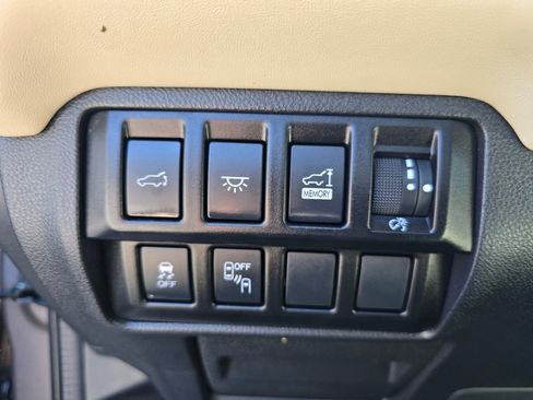Used 2021 Subaru Ascent Limited w/ Technology Package AWD/4WD image 39
