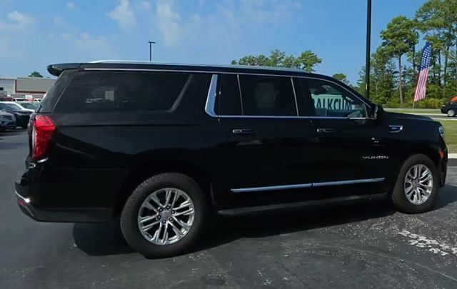Used 2021 GMC Yukon XL SLT AWD/4WD image 4