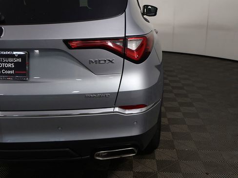Used 2023 Acura MDX SH-AWD w/ Technology Package image 18