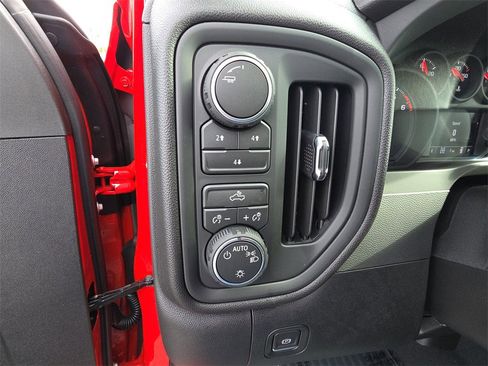 New 2026 Chevrolet Silverado 2500 Custom w/ Custom Convenience Package image 20