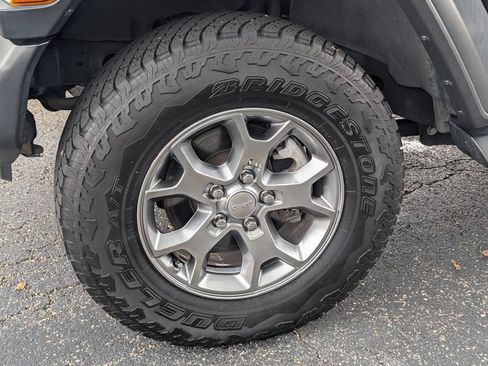 Used 2020 Jeep Wrangler Unlimited Sport AWD/4WD image 12