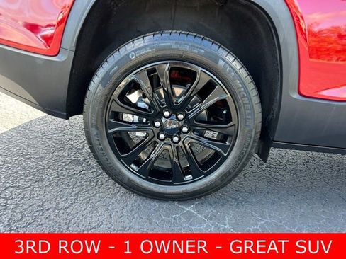 Used 2023 GMC Acadia SLE w/ Driver Convenience Package image 7