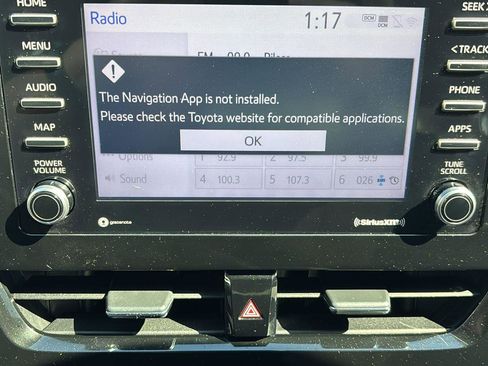 Used 2021 Toyota Camry SE image 29