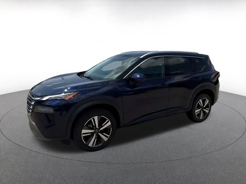 Used 2026 Nissan Rogue SL FWD image 6