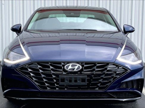 Used 2020 Hyundai Sonata SEL w/ Convenience + Sunroof Package FWD image 3