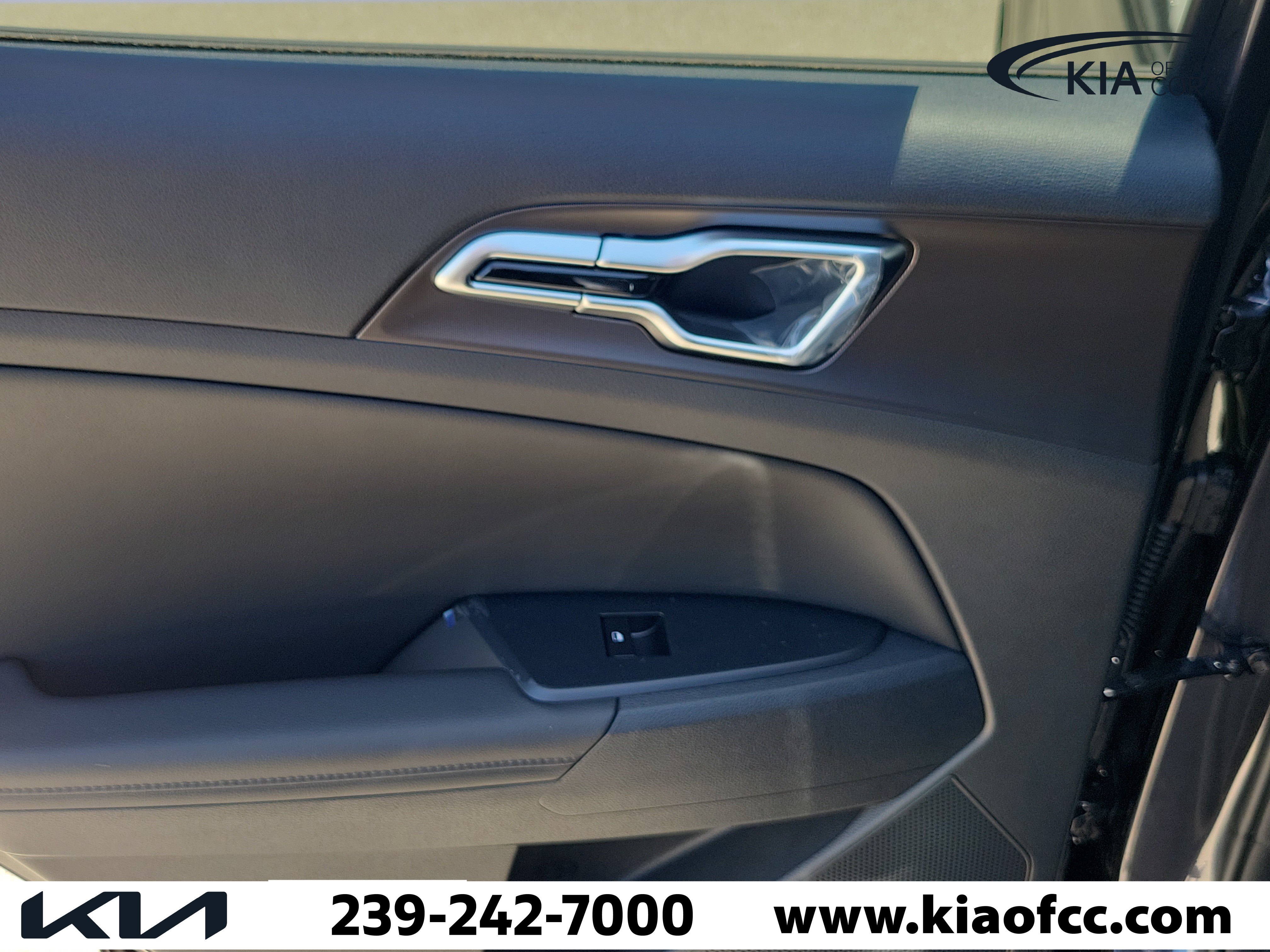New 2026 Kia Sportage SX FWD image 15