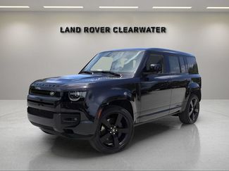 Used 2025 Land Rover Defender 110 X-Dynamic SE AWD/4WD video 1