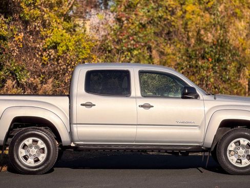 Used 2009 Toyota Tacoma 4x4 Double Cab image 5