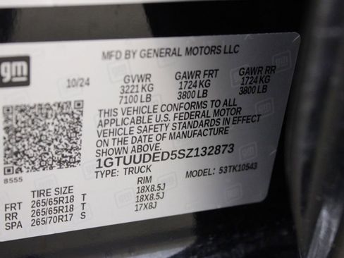 Used 2025 GMC Sierra 1500 SLT AWD/4WD image 32