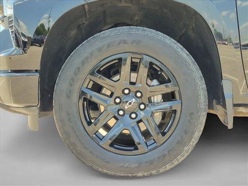 Used 2024 Chevrolet Silverado 1500 RST w/ Z71 Off-Road Package AWD/4WD image 24
