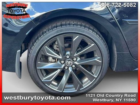 Used 2025 Toyota Corolla SE w/ Convenience Package FWD image 12