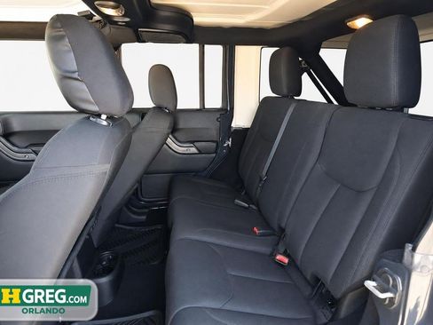 Used 2018 Jeep Wrangler Unlimited Sport S AWD/4WD image 16