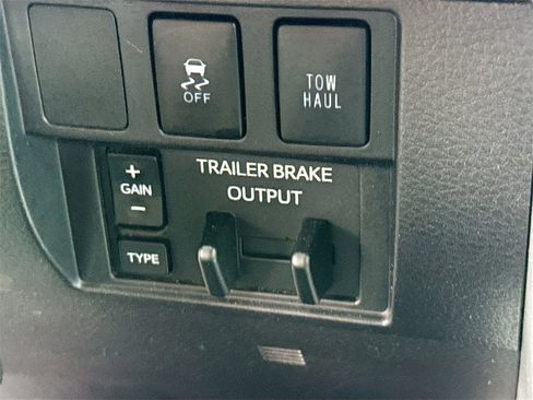 Used 2016 Toyota Tundra 2WD Double Cab image 22