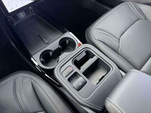 Used 2025 Ford Mustang Mach-E Premium AWD/4WD image 32