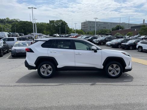 Certified 2025 Toyota RAV4 XLE FWD image 7