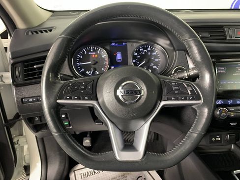 Used 2018 Nissan Rogue SV FWD image 21