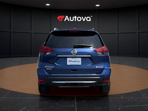 Used 2020 Nissan Rogue SV w/ Premium Package AWD/4WD image 4