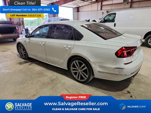 Used 2018 Volkswagen Passat 2.0T FWD image 3