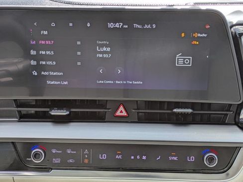 Used 2023 Kia Sportage EX FWD image 18