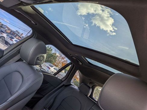 Used 2022 Mercedes-Benz GLC 300 4MATIC image 21