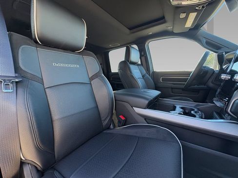 New 2026 RAM 2500 Laramie w/ Night Edition AWD/4WD image 9