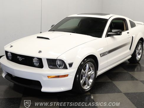 Used 2007 Ford Mustang GT image 17