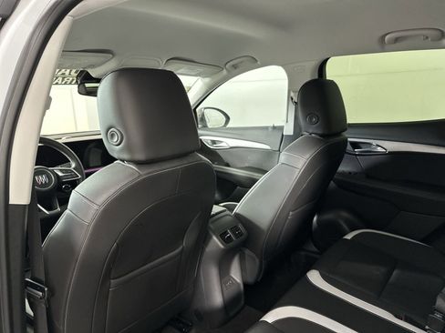 Used 2025 Buick Envision Sport Touring image 28