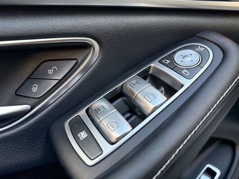 Used 2020 Mercedes-Benz S 560 Sedan image 15