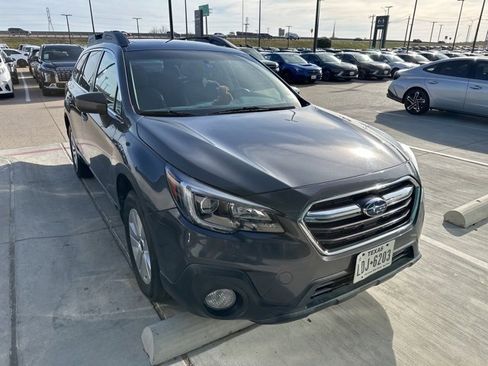 Used 2018 Subaru Outback 2.5i Premium image 5