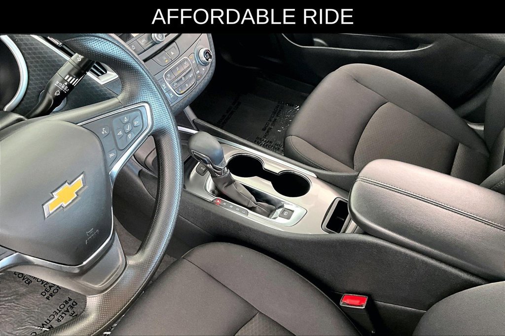 Used 2025 Chevrolet Malibu LT FWD image 17