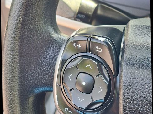 Used 2012 Toyota Camry LE image 18