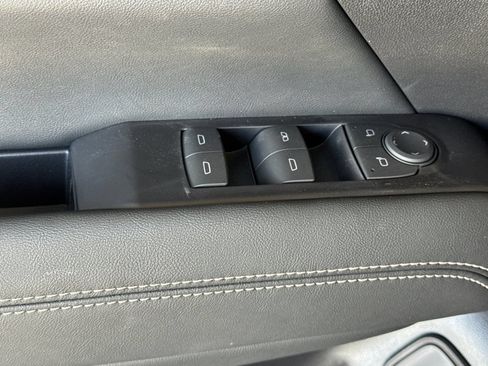 New 2027 GMC Terrain Elevation w/ Elevation Premium Package FWD image 12