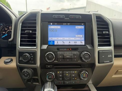 Used 2017 Ford F150 Lariat AWD/4WD image 27