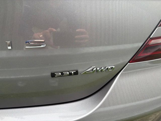 Used 2023 Genesis G70 3.3T w/ Sport Prestige Package AWD/4WD image 9